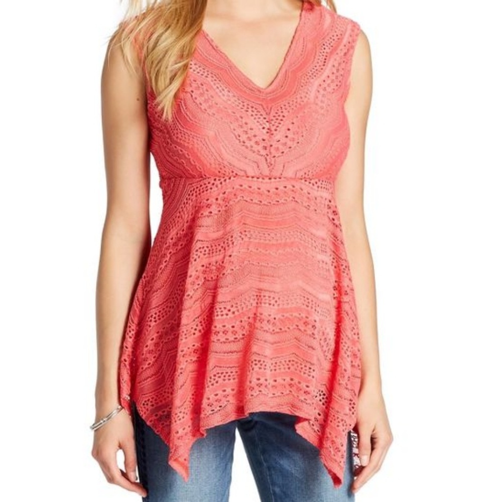Jessica Simpson pink lace maternity top
